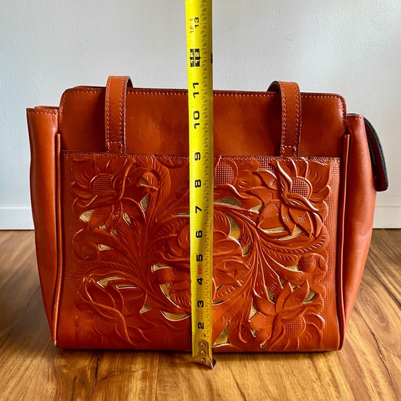 Patricia Nash Tooled Leather bag - Picture 13 of 15
